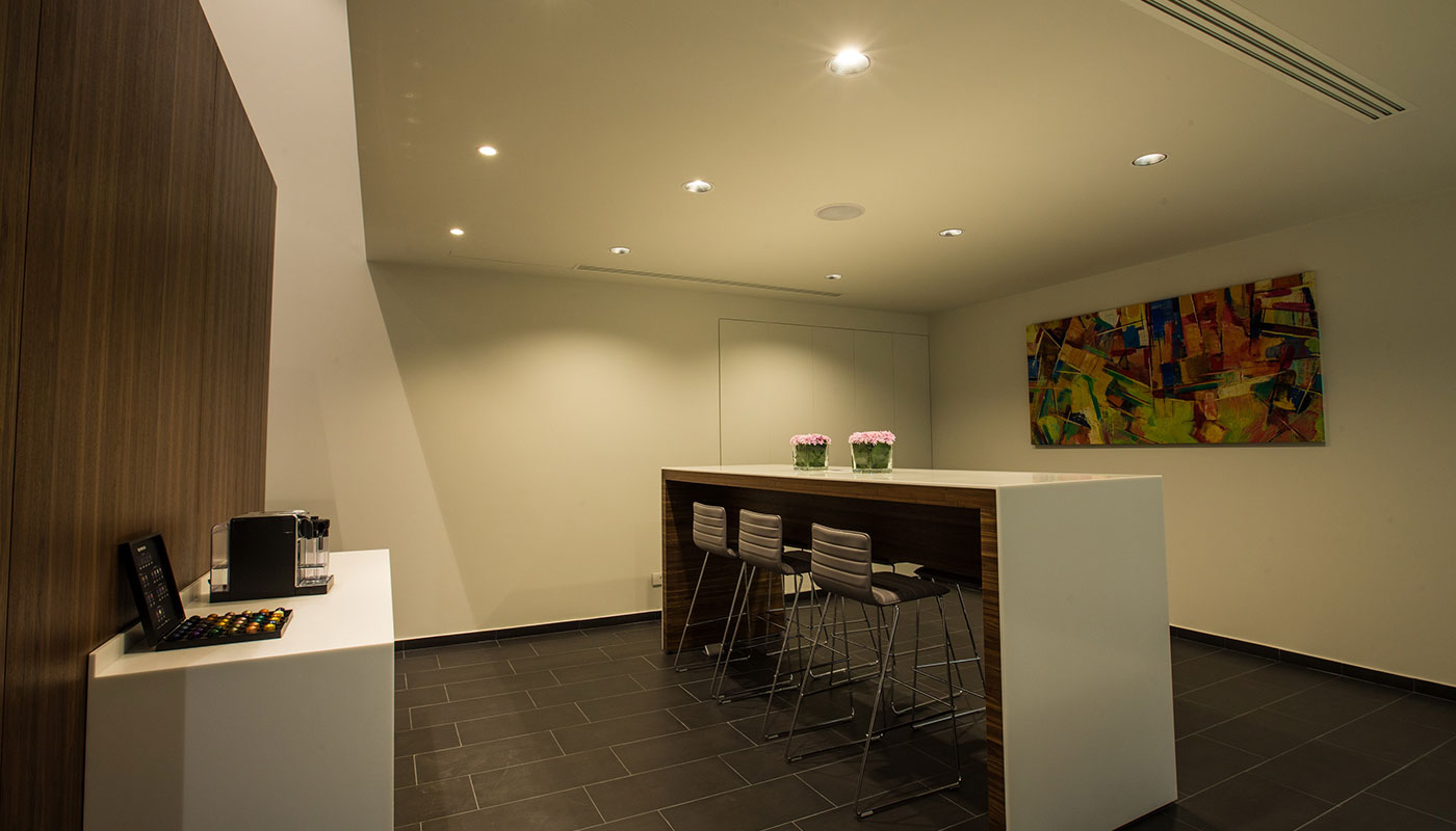 MDDM-Architects-Studio-Retail-Infiniti-Showroom