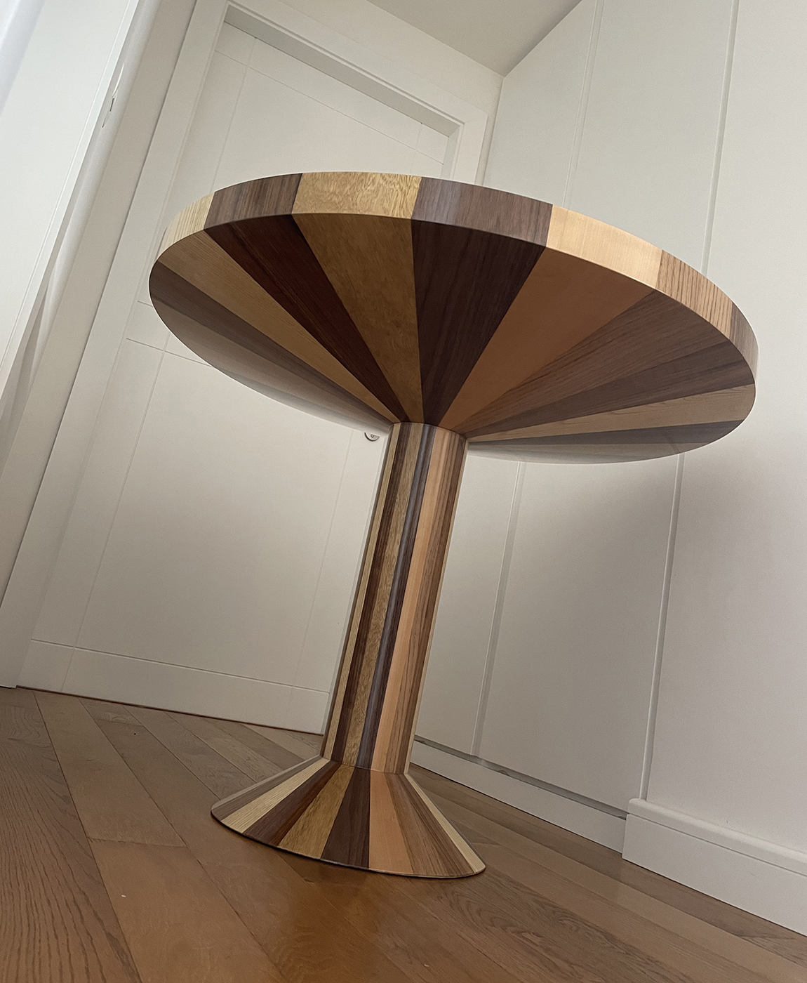 MDDM-Architects-Round-Table-furniture-product-design-wood-studio