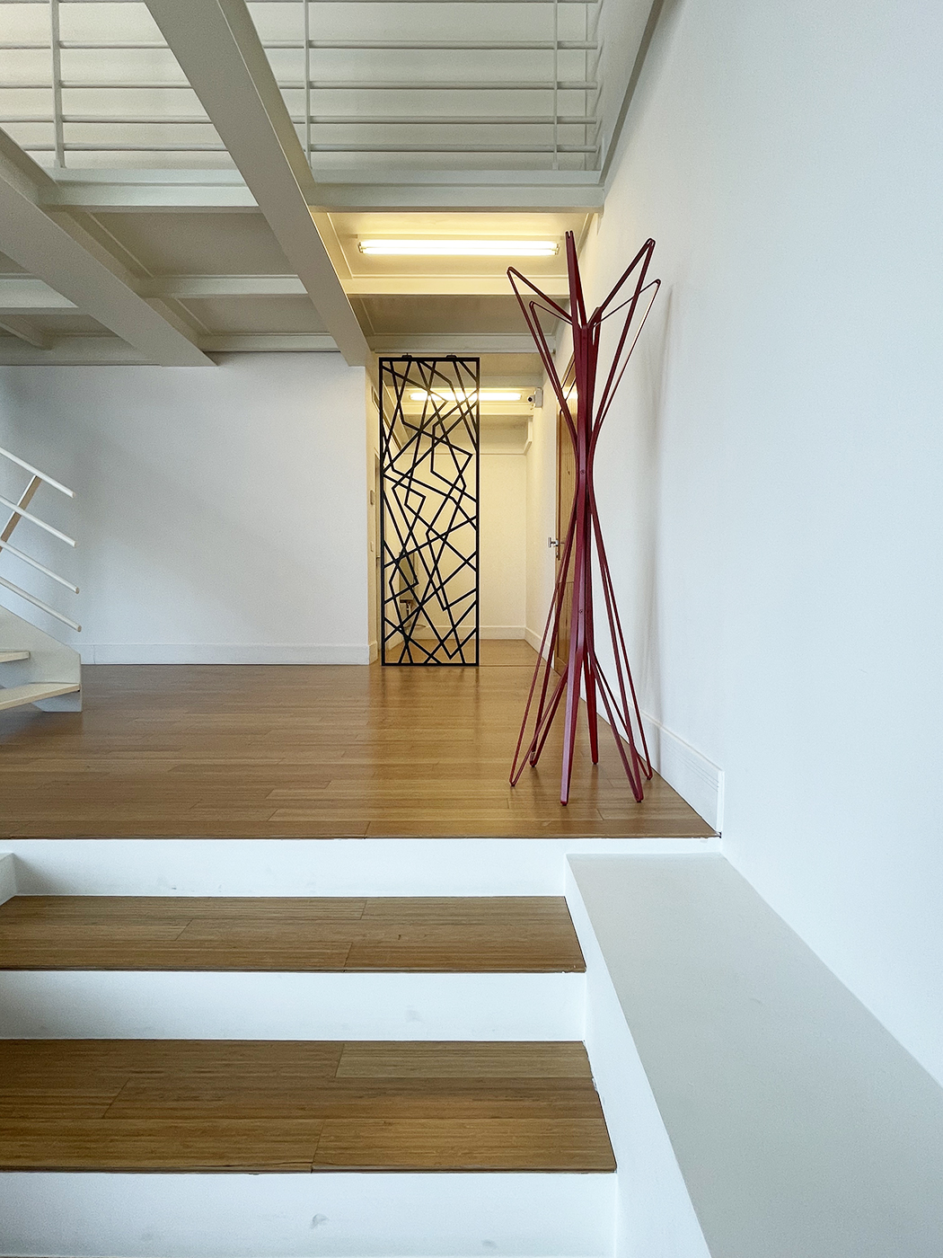 MDDM-Architects-Screen-Panel-furniture-product-design-steel-studio